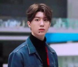 吃瓜娱乐圈李现和范丞丞,娱乐圈的瓜田奇遇记